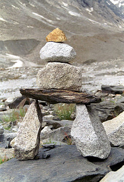 Cairn en pierre