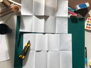 Feuilles pliées, réalisation de fanzine