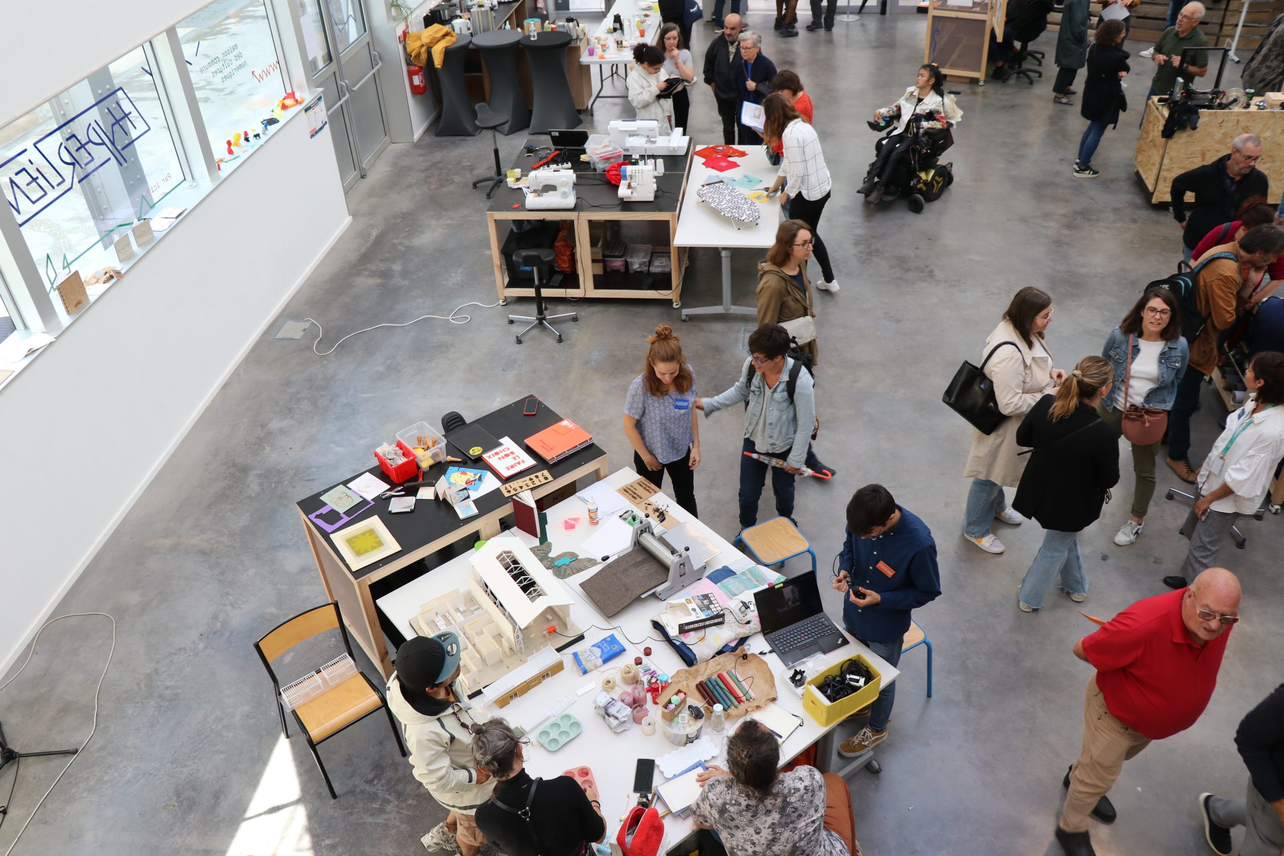 IMG_4298 Une photo plan large d'un OPENatelier